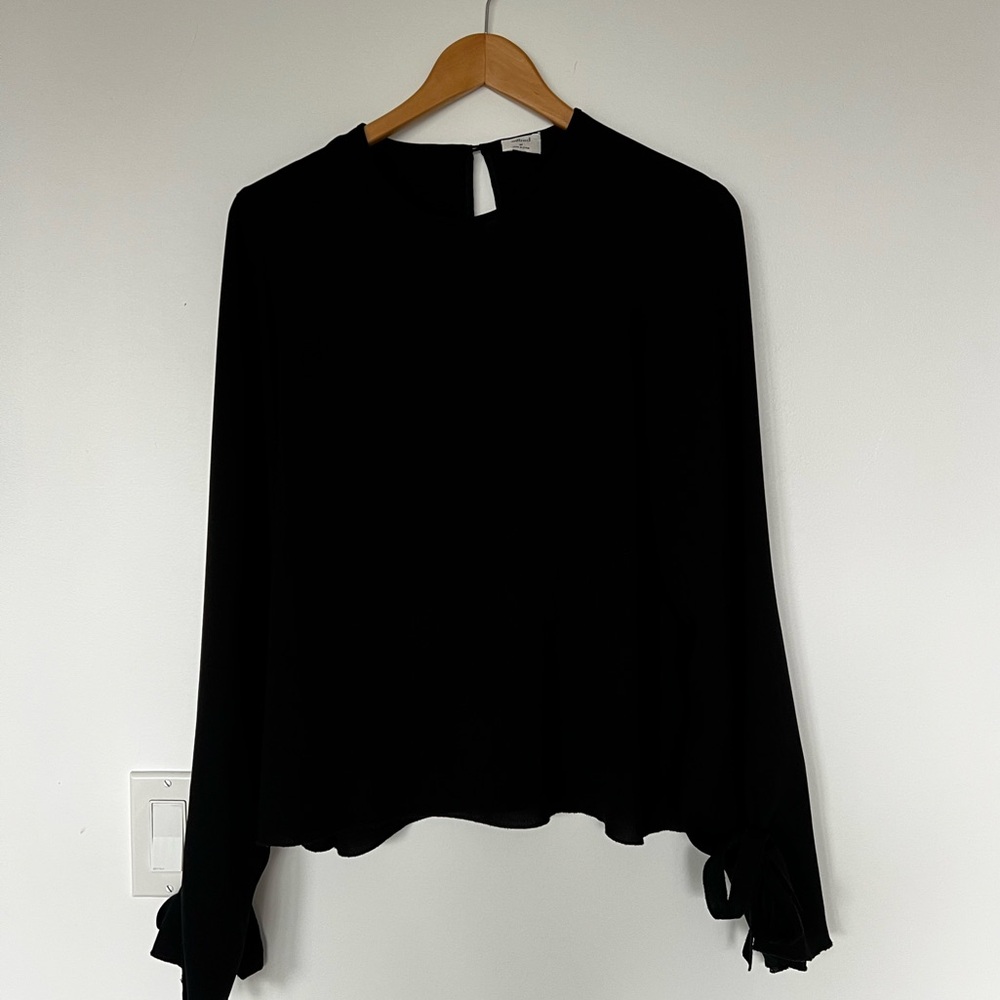 Wilfred Black Long-Sleeve Blouse with Tie Cuffs Size Medium Office Wear